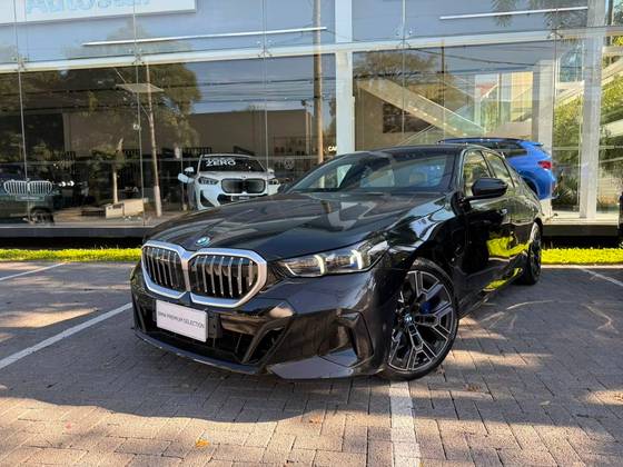 BMW 530e 2.0 TWINPOWER PHEV M SPORT AUTOMÁTICO BMW 530e 2.0 TWINPOWER PHEV M SPORT AUTOMÁTICO